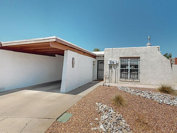 3rd image of 130 Calle Sol Se Mete NW