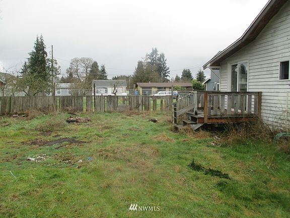 3rd image of 1505 Violet Meadow Street S