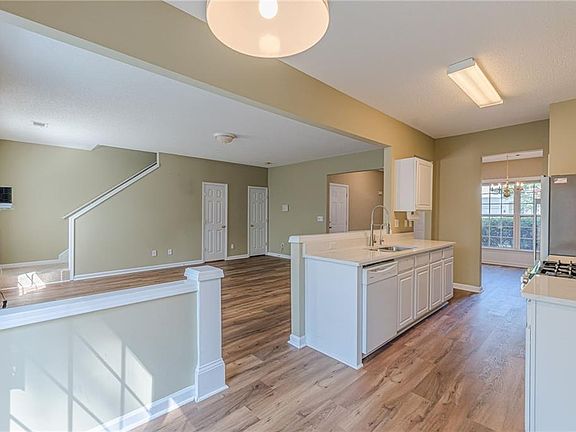 4th image of 7010 Richland Ct