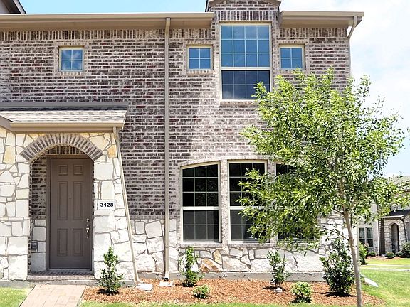 2nd image of 3128 Solana Cir