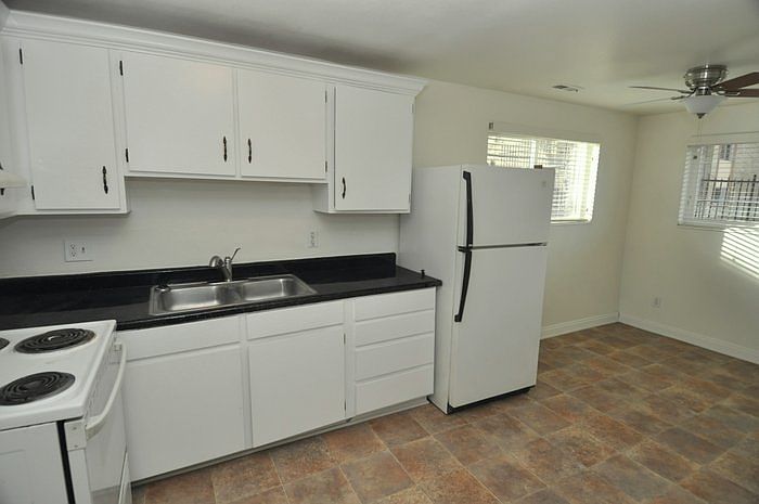 1st image of 740 N Irving St APT 2