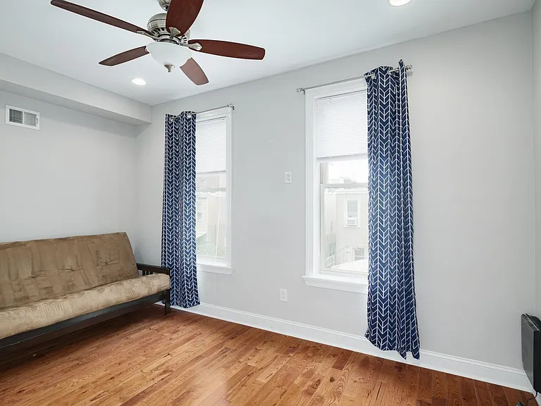 1331 S Cleveland St — Photo 15