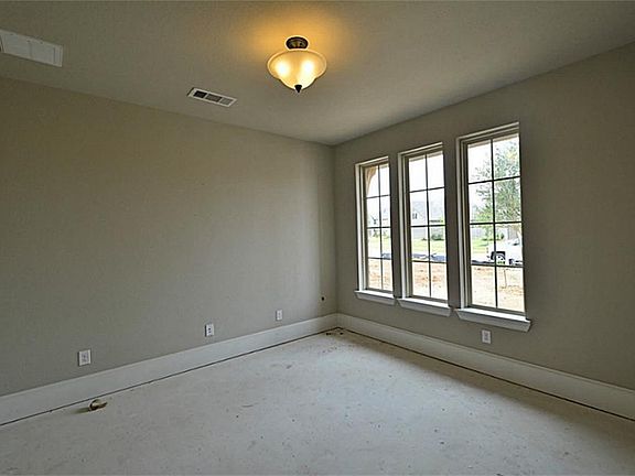 5th image of 31026 Pecan Creek Dr