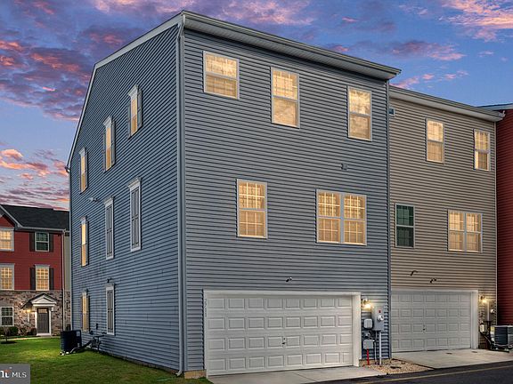 3rd image of 2711 Wheatland Station Way