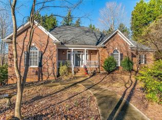4665 Lofter Dr, Pfafftown, NC 27040