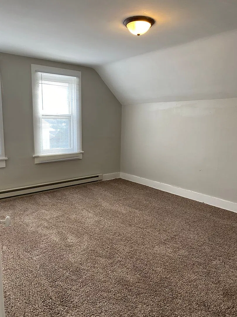 426 Huffman St — Photo 4