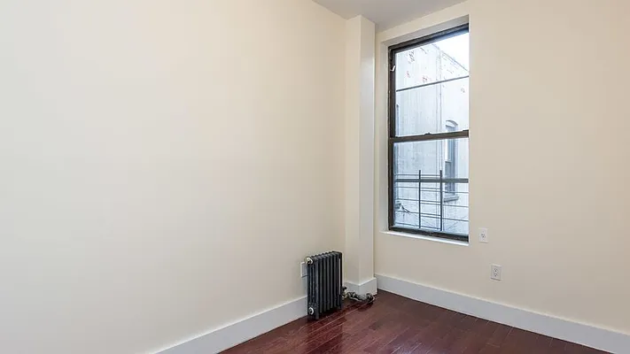 Rented by Nooklyn NYC LLC | media 32