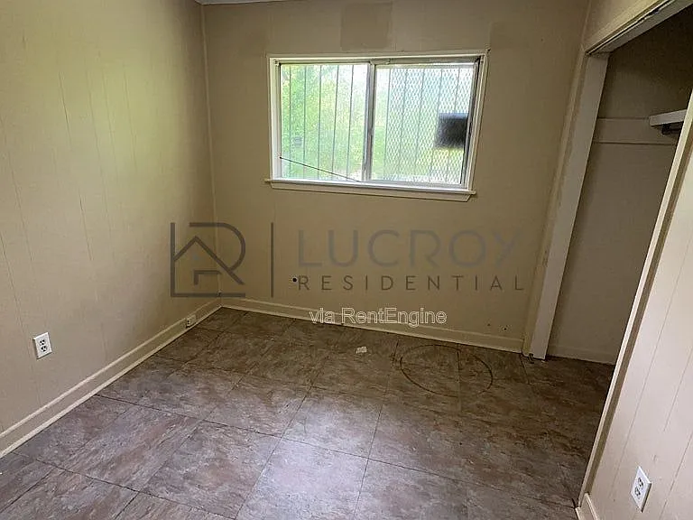 6521 Lyndon B Johnson Dr — Photo 6