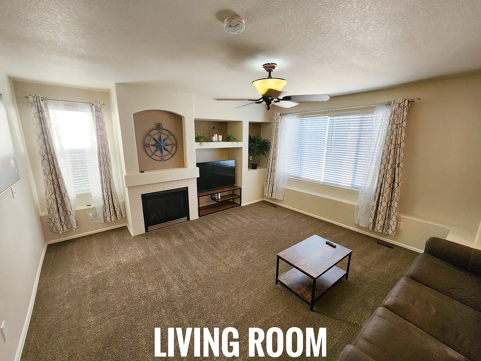 6 bed, 4.0 bath, 2358 sqft, $675 — Photo 2