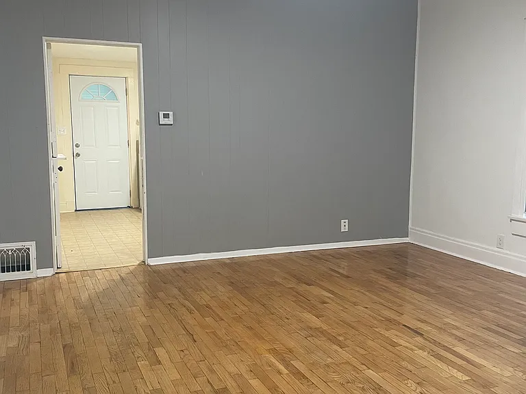 528 Winchester Ave — Photo 3
