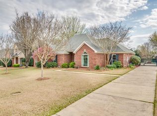 2413 Old Creek Rd, Montgomery, AL 36117