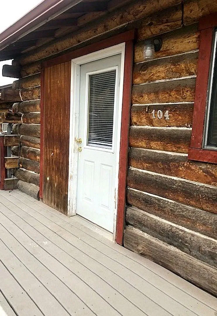 2-Bedroom, 1-Bathroom Condo in New Castle, CO — Photo 2