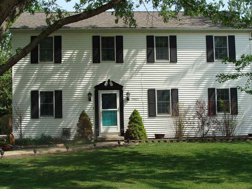 1st image of 19421 W Linwood Dr