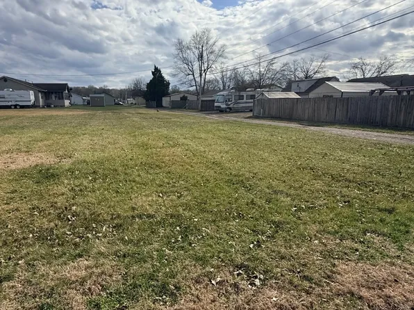 2119 Tell St, Tell City, IN 47586