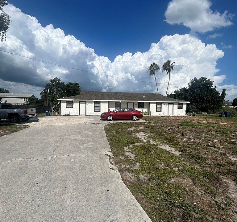 1st image of 7582-7586 Carrier Rd