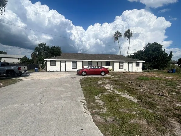 7582-7586 Carrier Rd, Fort Myers, FL 33967