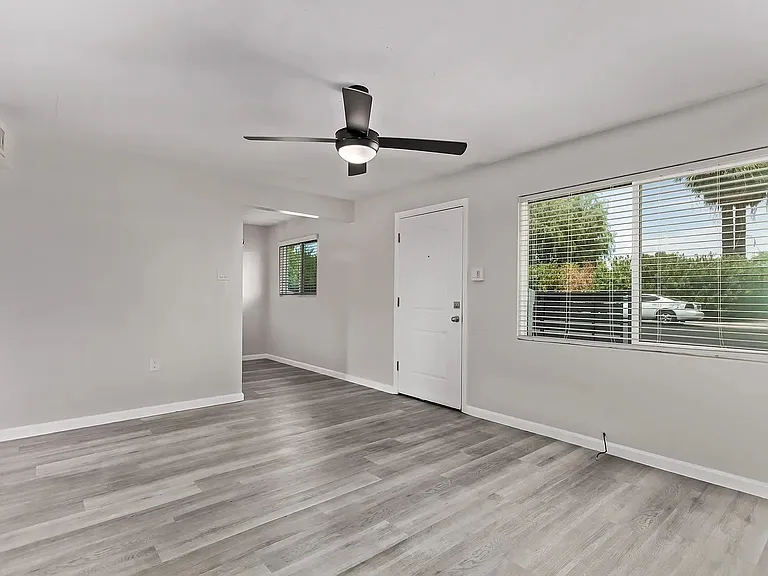 3405 E Pinchot Ave #4 — Photo 1