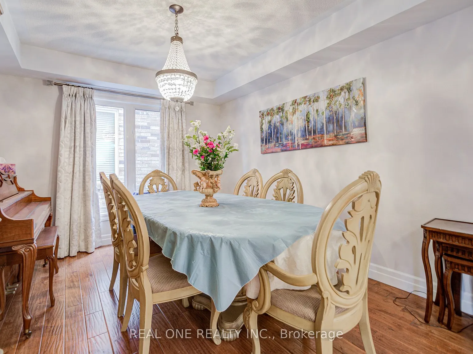 3 bed, $3,300 — Photo 4