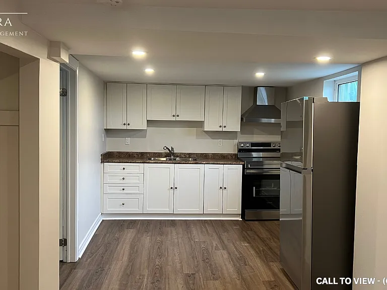 433 Crerar Ave #2 — Photo 1
