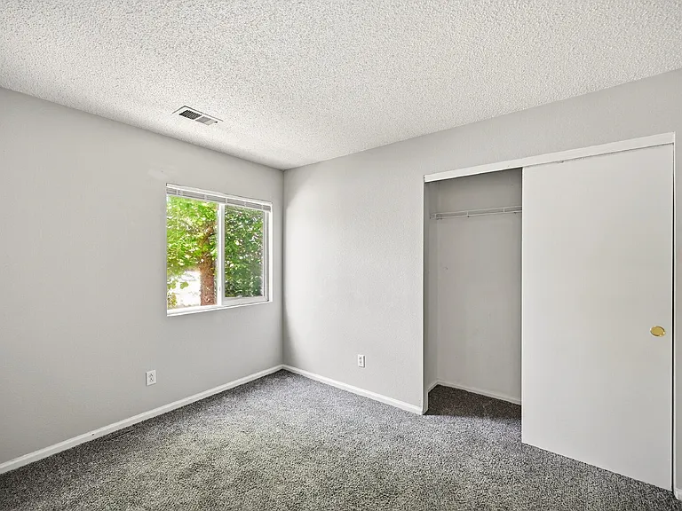 4859 Joplin Ct — Photo 17