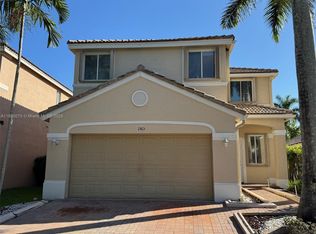1365 Canary Island Dr, Fort Lauderdale, FL 33327