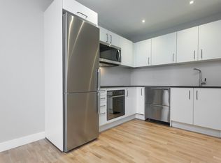 2400 Bathurst St #50023A-401, Toronto, ON M6B 2Y7
