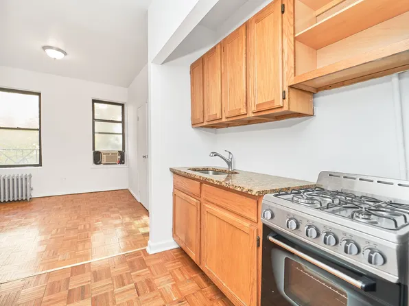 410 East 64th Street image 1 of 10