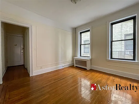 Rented by Astor Realty | media 5