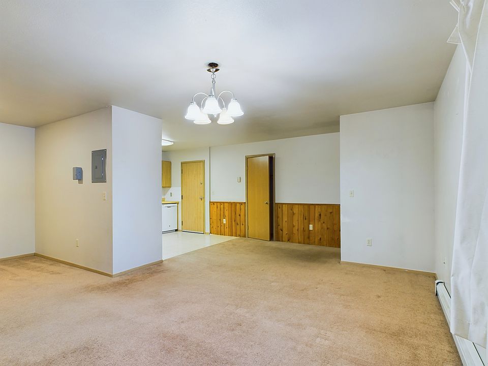 1st image of 2555 Mission Rd #1104