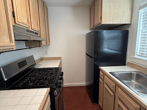 5th image of 1216 13th St APT 3