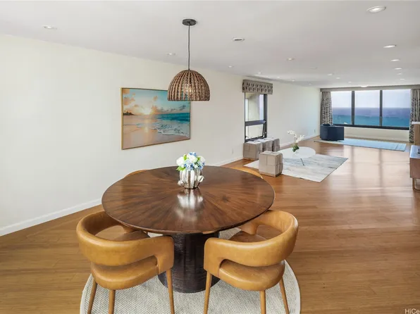 1600 Ala Moana Blvd #3700, Honolulu, HI 96815