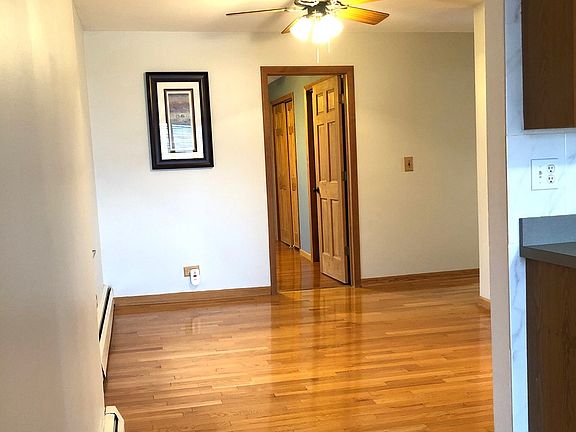 3rd image of 510 W 30th St #3