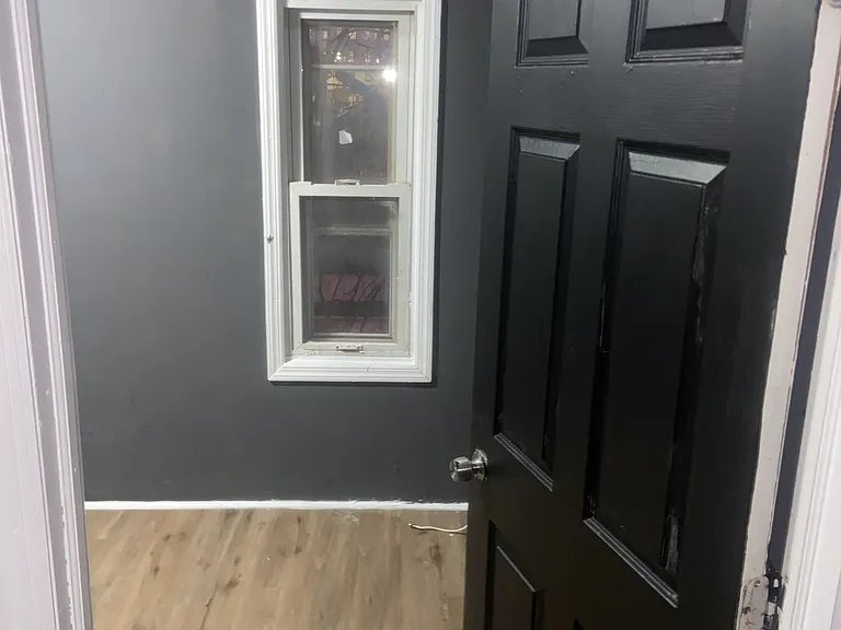 429 Stevens St — Photo 3