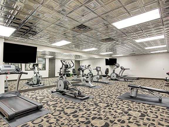 4th image of 20221 Aurora Ave N APT 311