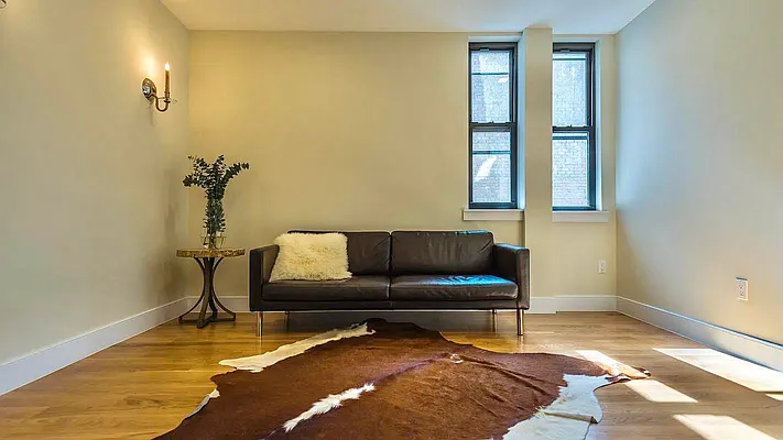 Rented by EXR | media 14