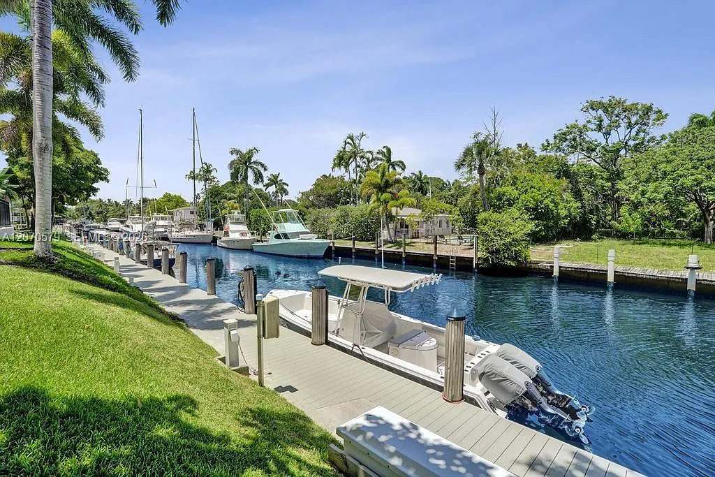 River Reach Condominium I — Photo 3