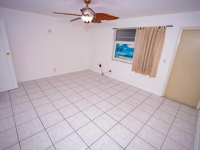 3240 Ridge Hill Rd #C — Photo 13