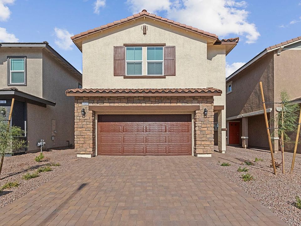 1st image of 1137 Blue Lovebird St