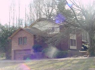 5521 Legare Dr, Winston Salem, NC 27105