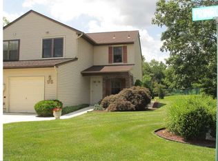 95 Primrose Ct, Mount Laurel, NJ 08054