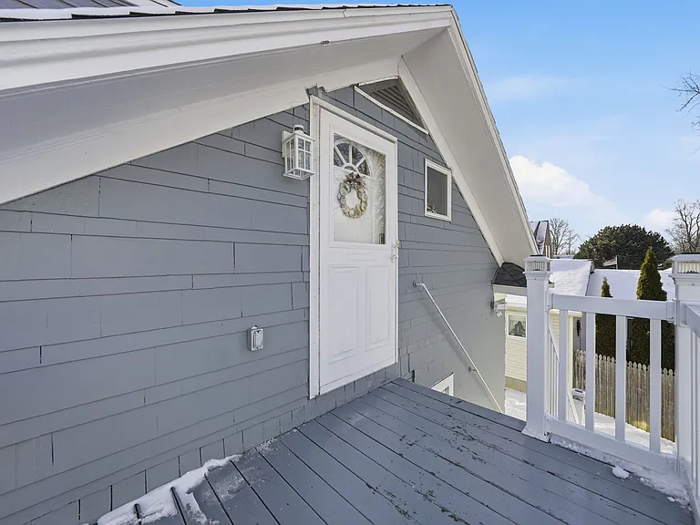 56 Klaum Ave — Photo 9