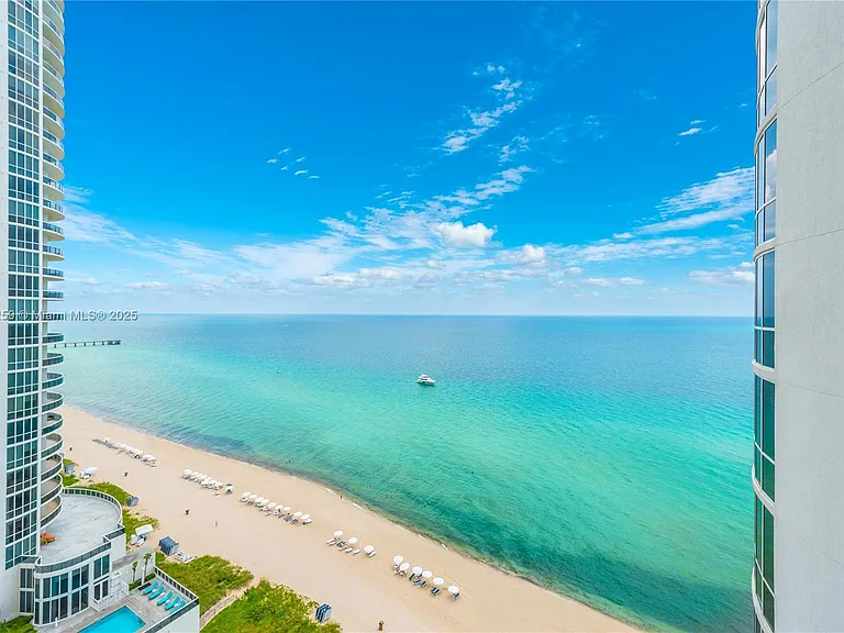 15811 Collins Ave #1702 — Photo 34