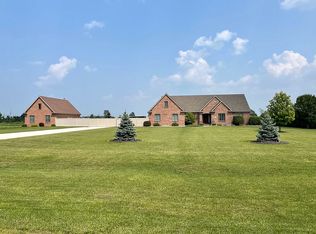 1435 Bury Rd, Oregon, OH 43616