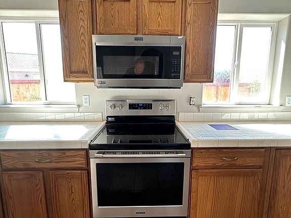 5th image of 2616 Ficus Dr