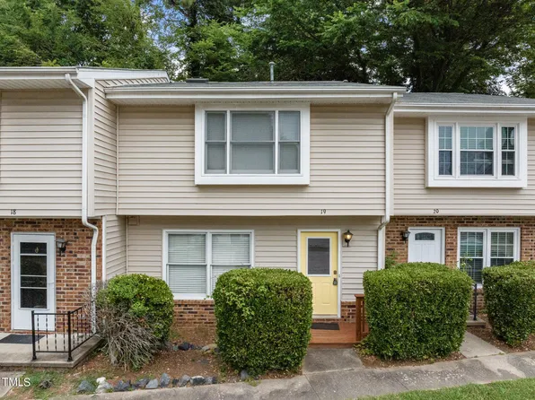875 Martin Luther King Jr Blvd APT 19, Chapel Hill, NC 27514