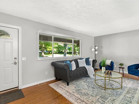 5th image of 41 Glen Echo Dr