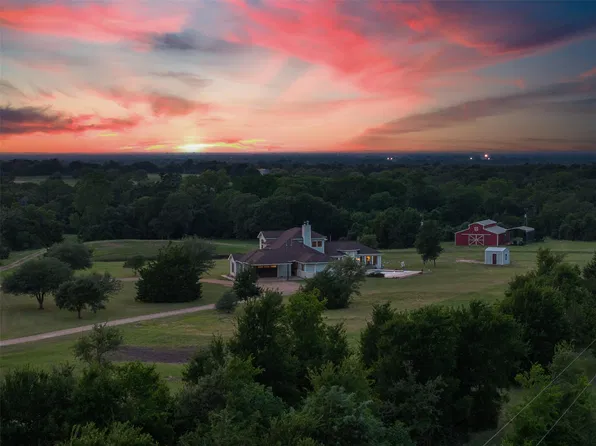14450 Hartstack Rd, Carmine, TX 78932
