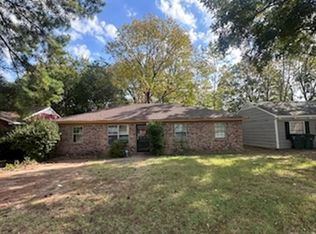 4706 Royal Ridge Dr, Memphis, TN 38128