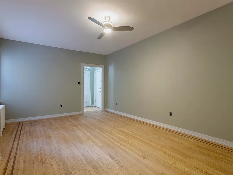 36 Duncan Ave #C6 — Photo 1
