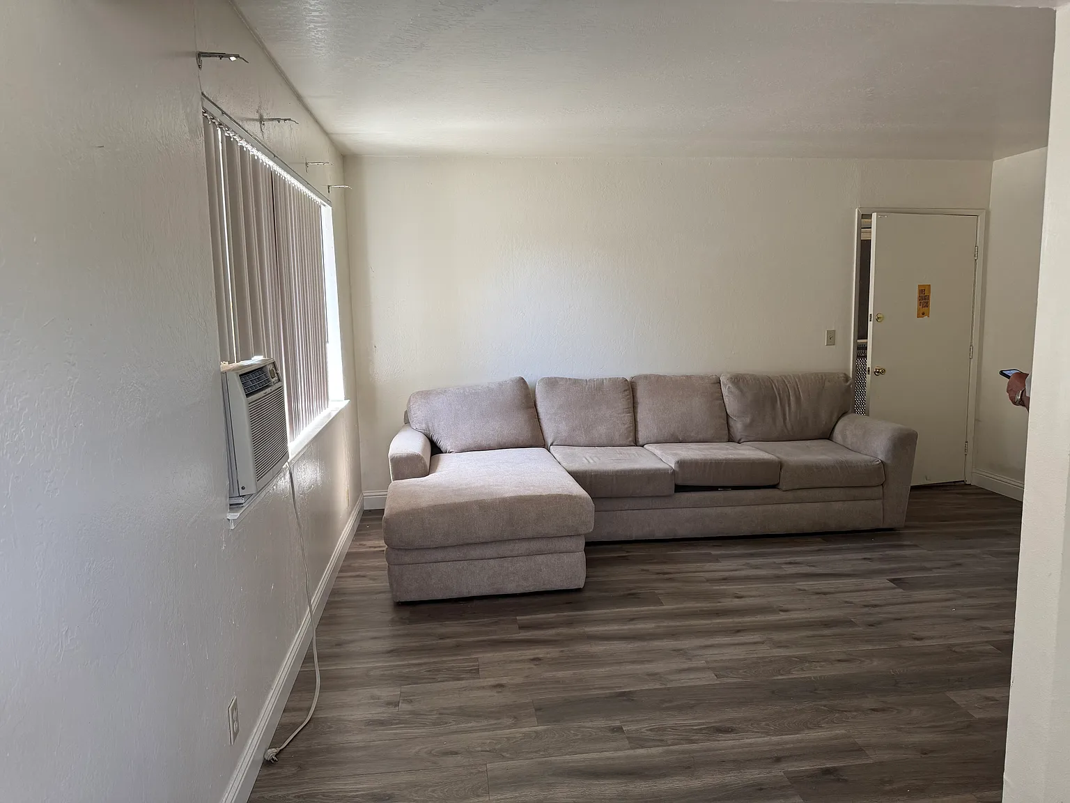1 bed, $2,800 — Photo 2